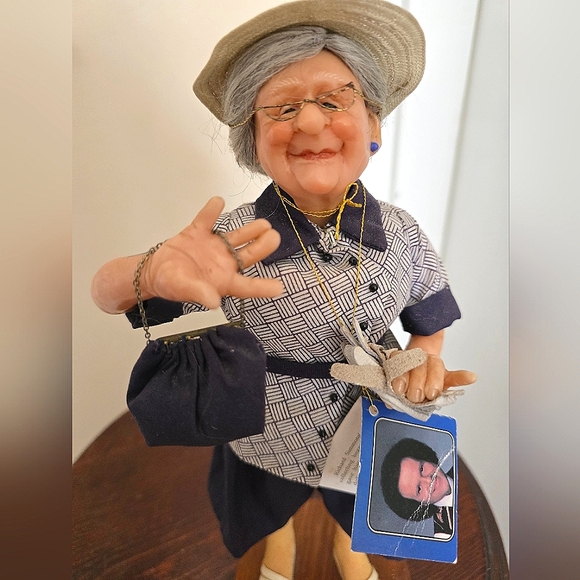 Richard Simmons "Miss Bea" Nana's Family Doll Tagged# 1380 By Artist Annie Wahl - Picture 2 of 5